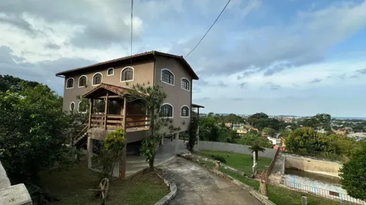Casa com 7 Quartos para alugar, 320m² no Serramar, Rio das Ostras