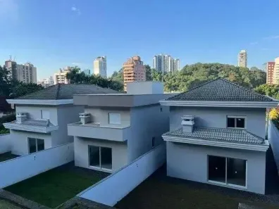 Casa com 4 Quartos à venda, 270m² no América, Joinville