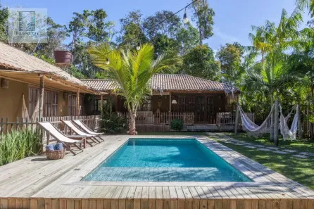 Casa de Condomínio com 3 Quartos para alugar, 320m² no Porto Seguro, Porto Seguro