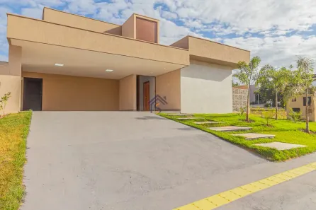 Casa de Condomínio com 4 Quartos à venda, 220m² no Residencial Goiânia Golfe Clube, Goiânia
