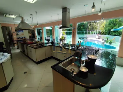Casa de Condomínio com 4 Quartos à venda, 303m² no Guaratuba, Bertioga