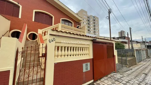 Casa com 3 Quartos para alugar, 75m² no Vila Hortência, Sorocaba