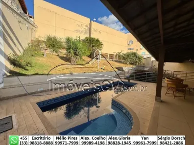 Casa com 6 Quartos à venda, 400m² no Centro, Governador Valadares