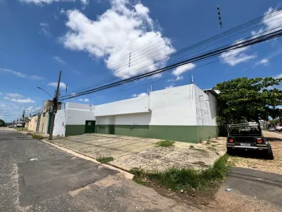 Galpão/Depósito/Armazém com 6 Quartos para alugar, 1750m² no São Pedro, Teresina