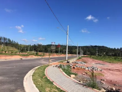 Lote/Terreno à venda, 647m² no Fazenda Palao (Alpes de Guararema), Guararema