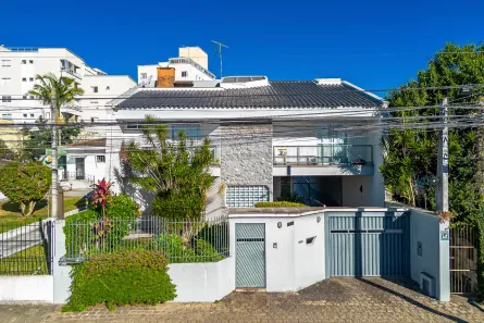 Casa com 4 Quartos à venda, 400m² no Portão, Curitiba