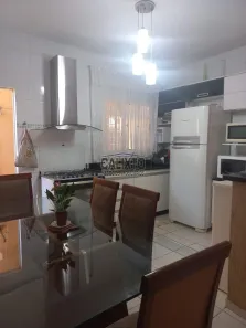 Casa com 4 Quartos à venda, 190m² no Jardim Holanda, Uberlândia