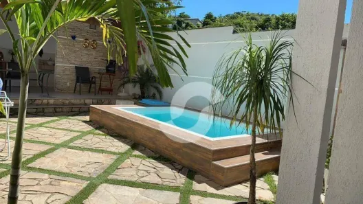 Casa com 2 Quartos à venda, 93m² no Maria Paula, São Gonçalo