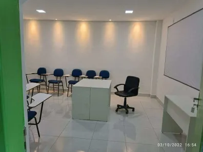 Prédio Comercial à venda, 216m² no Jabotiana, Aracaju