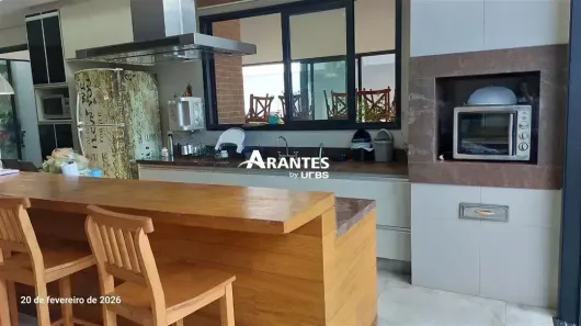 Casa com 4 Quartos à venda, 350m² no Jardim Karaíba, Uberlândia