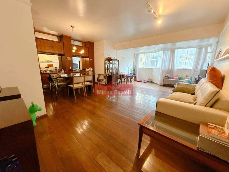 Apartamento com 4 quartos — Santa Lúcia, Belo Horizonte