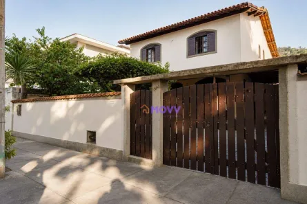 Casa com 5 Quartos à venda, 258m² no São Francisco, Niterói