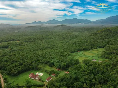 Fazenda/Sítio com 4 Quartos à venda, 130810m² no , Morretes