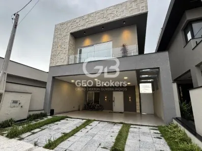 Sobrado com 4 Quartos à venda, 240m² no Jardim Jacinto, Jacareí