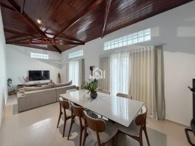 Casa de Condomínio com 3 Quartos à venda, 226m² no Pitas, Cotia