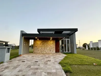 Casa com 3 Quartos à venda, 163m² no Zona Nova, Capão da Canoa