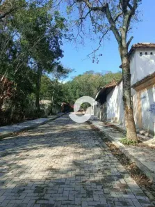 Lote/Terreno à venda, 3960m² no Itaipu, Niterói