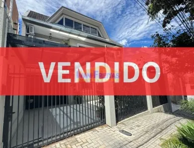 Sobrado com 4 Quartos à venda, 152m² no Portão, Curitiba