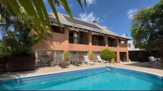 Casa com 7 Quartos à venda, 767m² no Uberaba, Curitiba