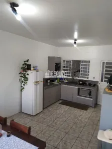 Casa com 3 Quartos à venda, 100m² no Conjunto Costa Telles I, Uberaba