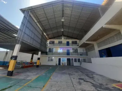 Galpão/Depósito/Armazém à venda, 2170m² no Laranjal, São Gonçalo