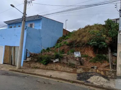 Lote/Terreno à venda, 350m² no Estância São José, Poços de Caldas