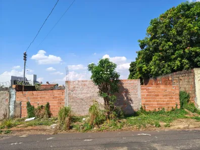 Lote/Terreno à venda, 375m² no Tubalina, Uberlândia