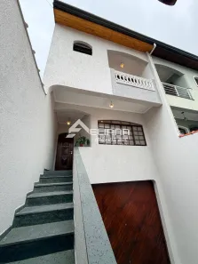 Sobrado com 4 Quartos à venda, 232m² no Vila Guiomar, Santo André