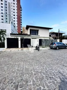Casa com 6 Quartos à venda, 245m² no Grageru, Aracaju