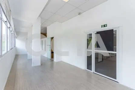Sala Comercial para alugar, 136m² no Petrópolis, Porto Alegre
