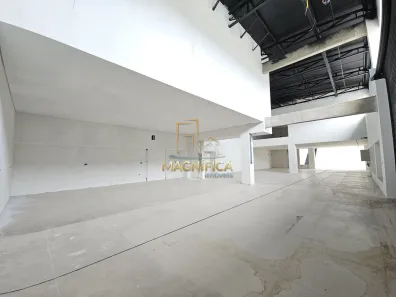 Ponto Comercial com 1 Quarto para alugar, 235m² no Campo Comprido, Curitiba