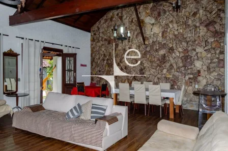 Casa com 4 Quartos para alugar, 250m² no Jurerê Internacional, Florianópolis