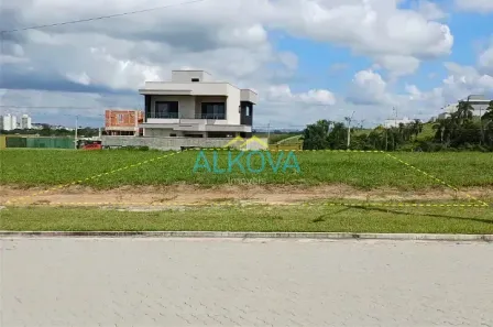 Lote/Terreno à venda, 331m² no Loteamento Terras Alpha São José dos Campos, São José dos Campos