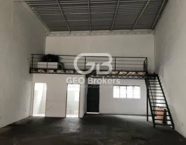 Sala Comercial para alugar, 150m² no Vila Pinheiro, Jacareí