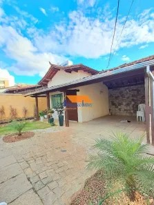Casa com 3 Quartos à venda, 252m² no Ipiranga, Belo Horizonte