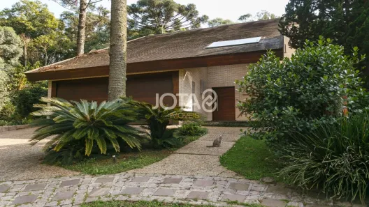 Casa de Condomínio com 4 Quartos para alugar, 600m² no Campo Comprido, Curitiba