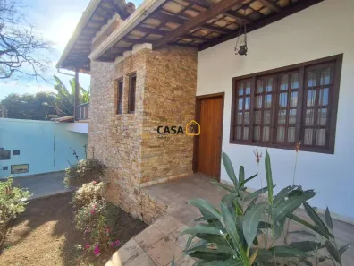 Casa com 2 Quartos para alugar, 100m² no Goiânia, Belo Horizonte