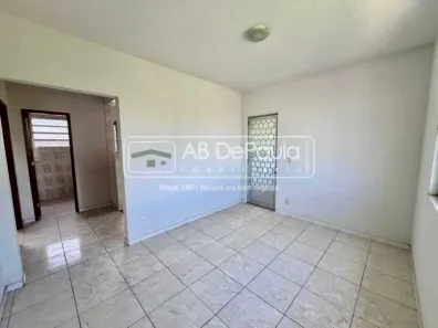 Apartamento com 2 Quartos para alugar, 53m² no Realengo, Rio de Janeiro