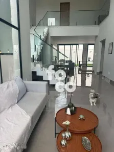 Sobrado com 3 Quartos à venda, 257m² no Jardim Inconfidência, Uberlândia