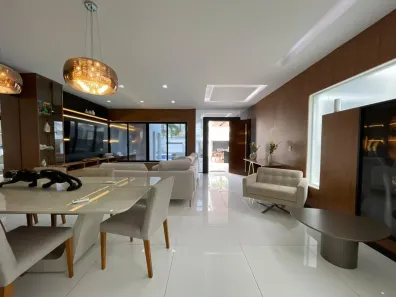 Casa de Condomínio com 4 Quartos para alugar, 250m² no Recreio dos Bandeirantes, Rio de Janeiro