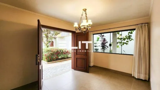 Sobrado com 3 Quartos à venda, 328m² no Pinheirinho, Santo André