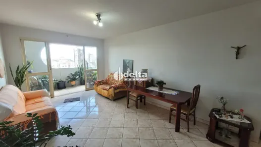Apartamento com 4 Quartos à venda, 239m² no Fundinho, Uberlândia