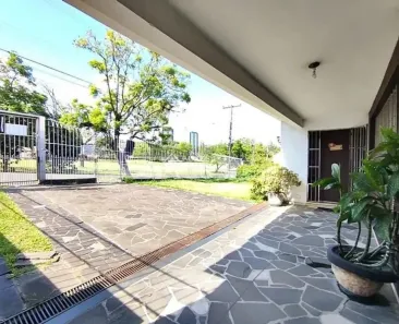 Casa com 3 Quartos para alugar, 198m² no Jardim do Salso, Porto Alegre