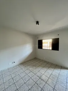 Kitnet com 1 Quarto para alugar, 20m² no Zona 07, Maringá