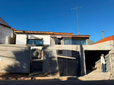 Casa com 2 Quartos à venda, 193m² no Sousas, Campinas
