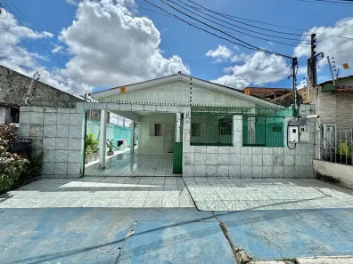 Casa com 3 Quartos à venda, 250m² no Cidade de Deus, Manaus