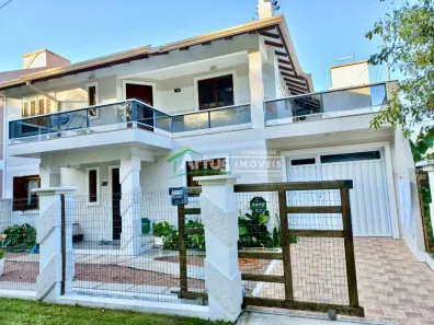 Sobrado com 4 Quartos à venda, 150m² no Tramandaí, Tramandaí