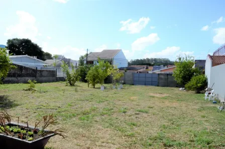 Lote/Terreno à venda, 330m² no Partenon, Porto Alegre