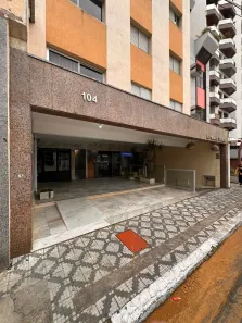 Apartamento com 3 Quartos para alugar, 130m² no Centro, Taubaté
