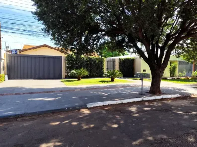 Casa com 4 Quartos à venda, 450m² no Vila Bandeirante, Campo Grande
